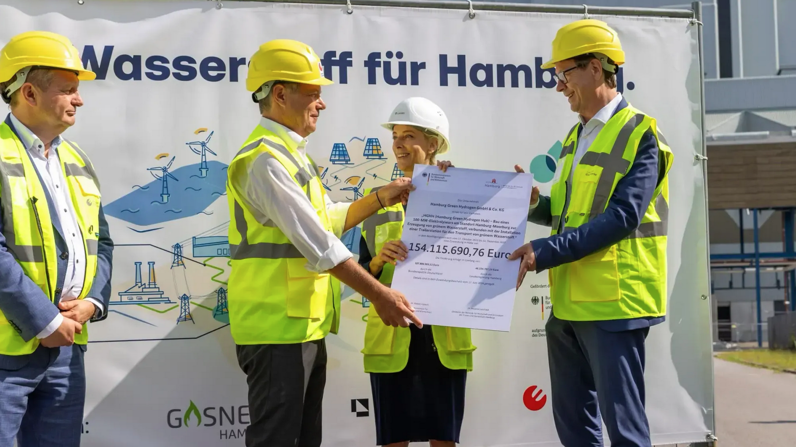 Federal Minister for Economic Affairs and Climate Protection Robert Habeck visits IPCEI-funded projects: HGHH large-scale electrolyzer and HH-WIN hydrogen industrial network