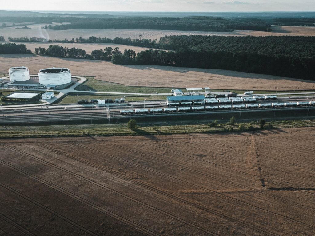 ARA PARTNERS ACQUIRES MAJORITY INTEREST IN USD CLEAN FUELS