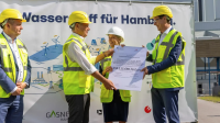 Federal Minister for Economic Affairs and Climate Protection Robert Habeck visits IPCEI-funded projects: HGHH large-scale electrolyzer and HH-WIN hydrogen industrial network